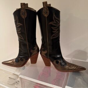 Woman’s Western Cowboy Boots Size 10 REAL LEATHER WOOD VINTAGE